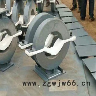 齐鑫DN300 固定隔热管托 双抱箍隔热管托 双管夹隔热管托 蒸汽高温管道安装 隔热瓦块图6
