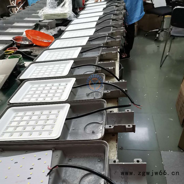 抱箍太阳能路灯 全套太阳能路灯 太阳能LED路灯 户外照明灯具图5