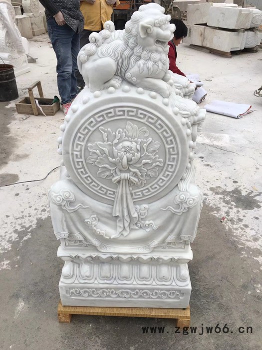 山东腾翔多种抱箍 中式抱箍 德式抱箍 石雕抱箍 水泥杆抱箍 电话议价图2