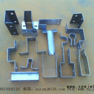 供应各种管卡箍