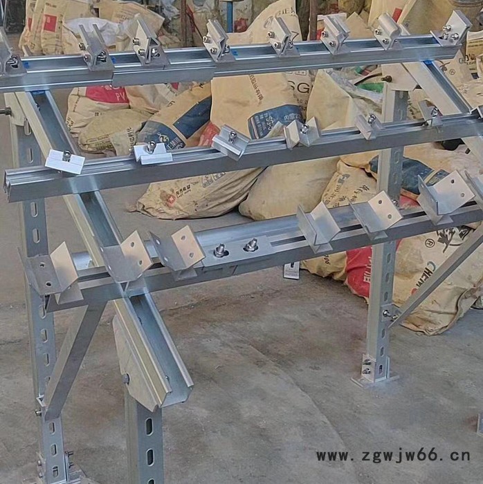 水泥墩光伏 光伏背拉杆 抱箍 光伏支架41*62 光伏支架厂家