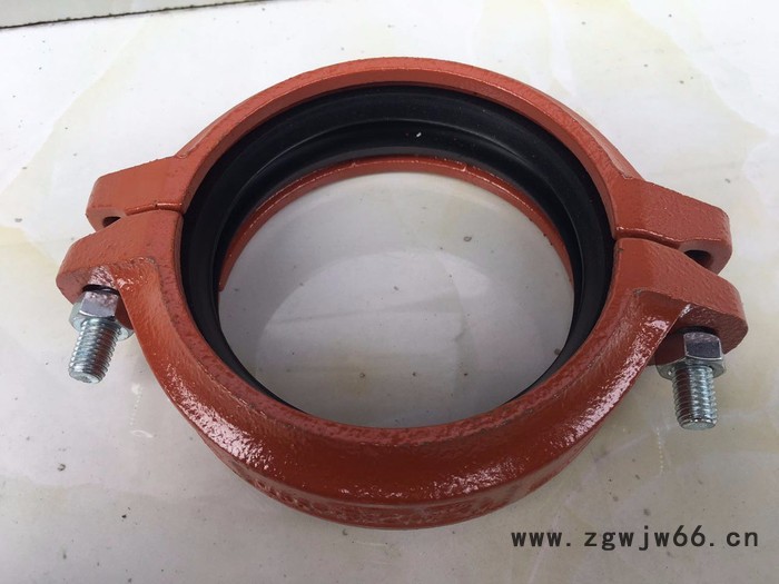 迈克沟槽卡箍DN114