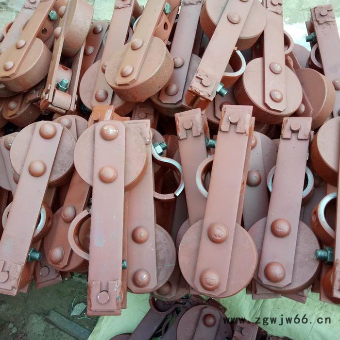 阳极振打锤振打锤弯臂振打锤锤头安装上抱箍能组成一个整体图1