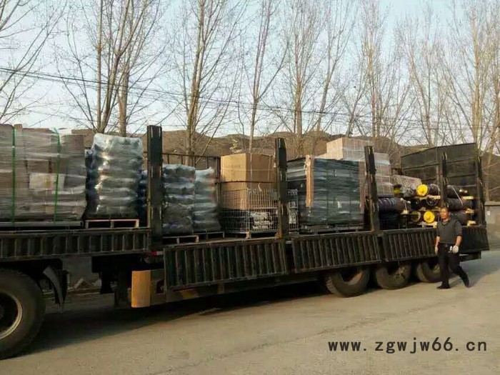 山东临工宽体矿用车配件配件软管卡箍图4