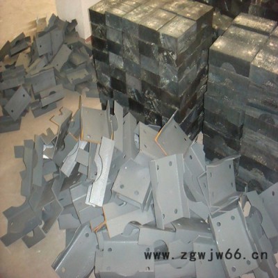 供应启明QMBLZD震动管托，聚氨酯管托**价廉，PUR硬质聚氨酯管托** 卡箍型隔热管托