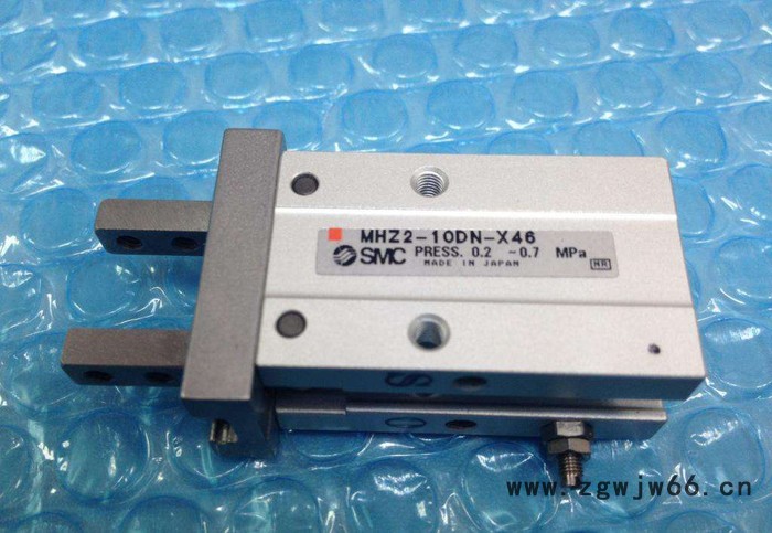 AC25-02-A *气动元件*气动元件。 SMC SMC图4