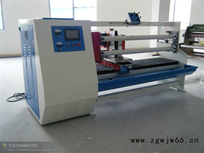 生产厂家直接供应全自动双管双刀分切机，机器采用伺服系统 定位，并配以滚珠丝杆实现连续高精度传动图2