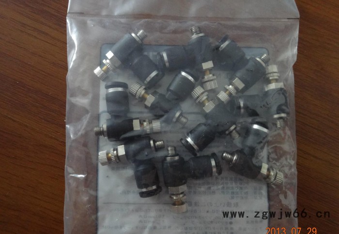 日本NUMAX气动元件,进口型调速阀PFSC4-M5图2