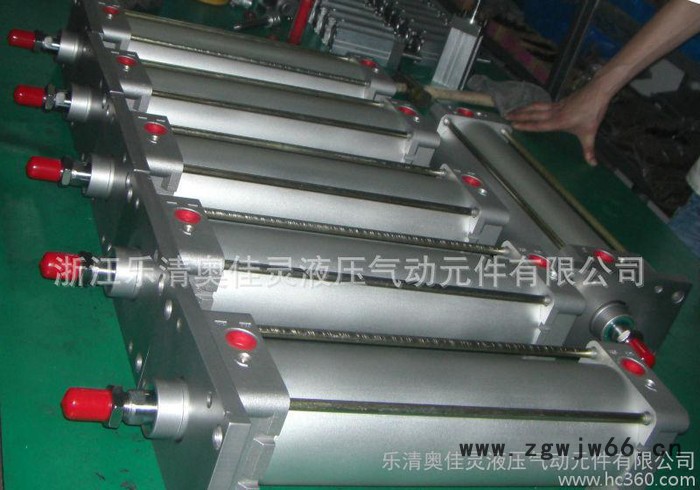 QGB标准气缸商-气缸制造商-奥佳灵液压气动元件图3