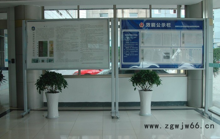 带滑轮报栏|万向轮多功能展架图2