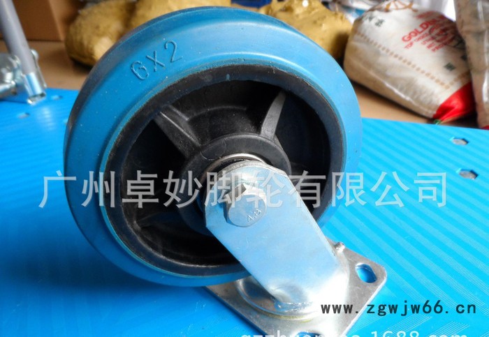 5寸重型塑芯弹力轮静音脚轮陶瓷厂用万向轮图3