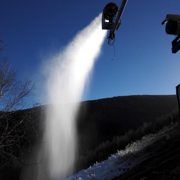 智辰多喷嘴大功率国产炮式造雪机适合南方高温造雪图4