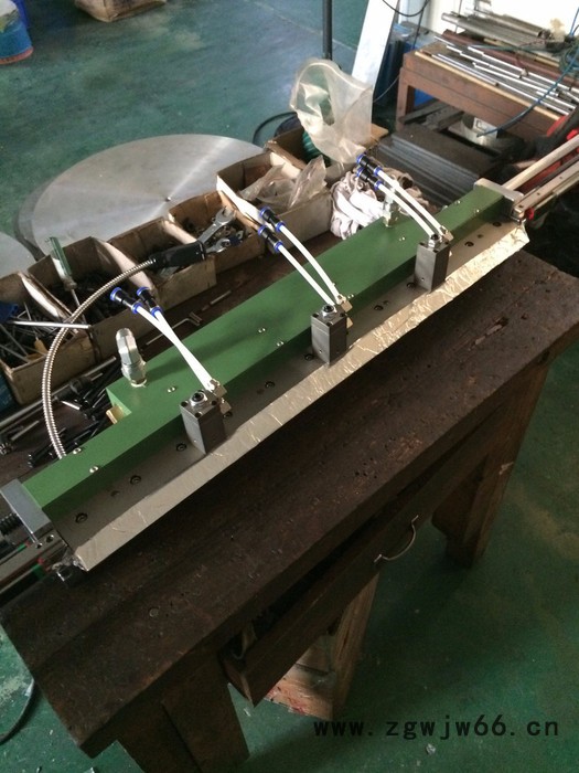 PUR热熔胶设备、赛普热熔胶机(图)、PUR热熔胶机喷嘴图4