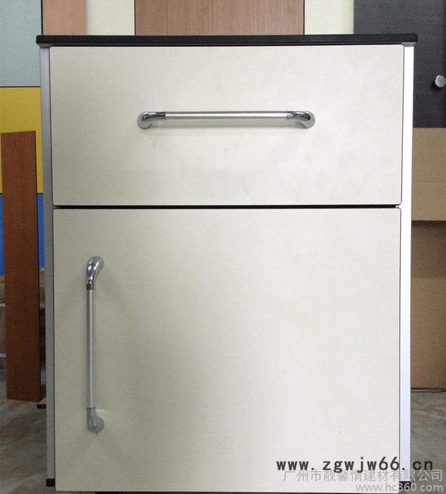 抗倍特板床头柜 老人院搁物台 万向轮铝合金方柱组合图3