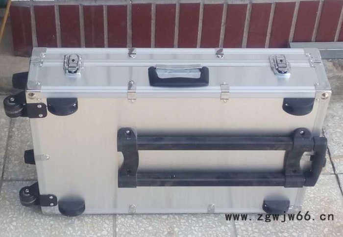 出售16寸安全拉杆箱 防震精密拉杆箱 万向轮拉杆箱工具箱图2