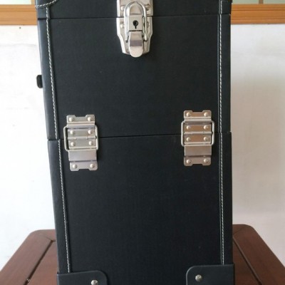 060大量复古专业拉杆万向轮双开化妆箱 美容美甲纹绣箱