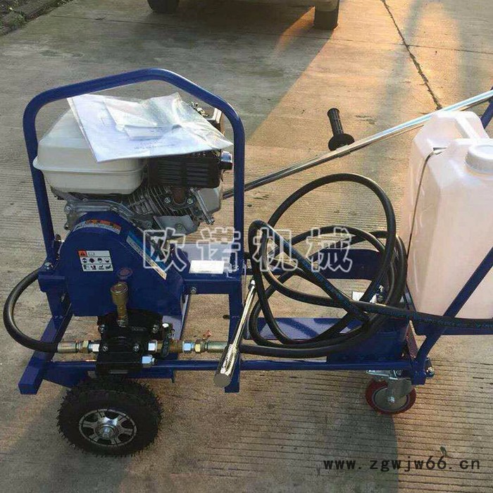 小型乳化沥青洒布机 采用喷淋式喷嘴 热油式沥青洒布机图4