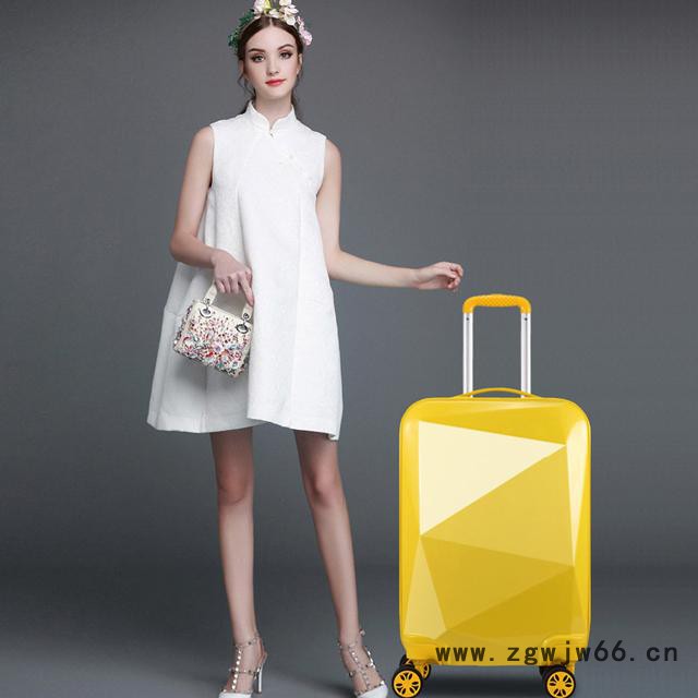 花花王子 万向轮行李箱女拉杆箱 密码箱登机箱24寸箱包黄色货号20151112510图2