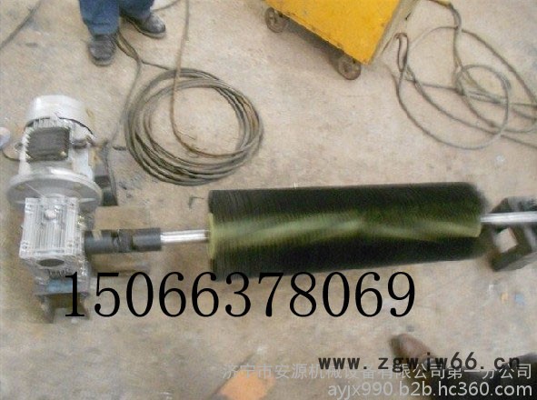 工厂直销电动毛刷清扫器 电动机毛刷辊 被动滚刷清扫器图3