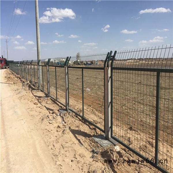 铁路护栏网报价 金属网护栏金属栅栏 安平瑞奥 现货供应 铁路金属防护网片图3