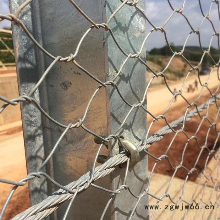 金属防护栅栏  菲璇铁路护栏网厂家 金属网片防护栅栏图2