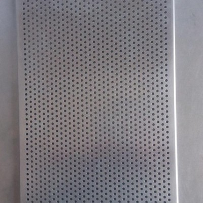 金属网洞洞板 数控冲孔金属网 镀锌冲孔网板