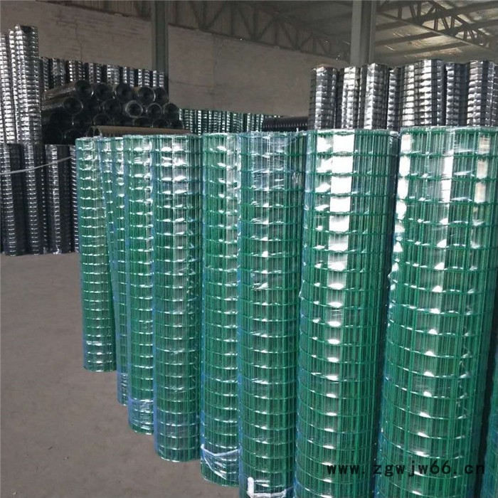 围栏护栏厂 双边护栏网厂 卷圈护栏网 金属网片防护栅栏 绿色护栏网图4