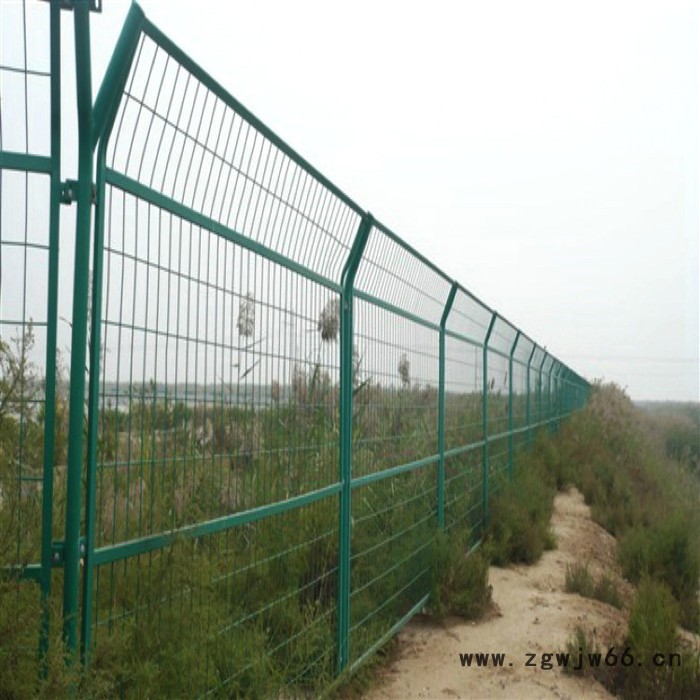 朋英 **批发 常年现货 喷塑防护栅栏金属网片 配套用框架护栏网图3