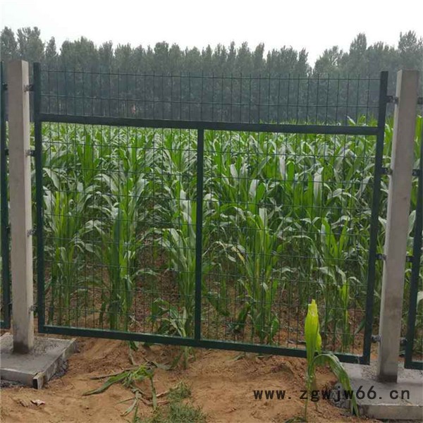 洞口金属网片防护栅栏 高铁栅栏网片 安平瑞奥 现货供应 金属网防护栅栏图7