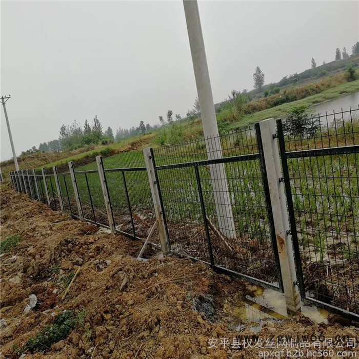 权发2012（8001）铁路护栏网 高铁防护栅栏 金属网片厂家图7