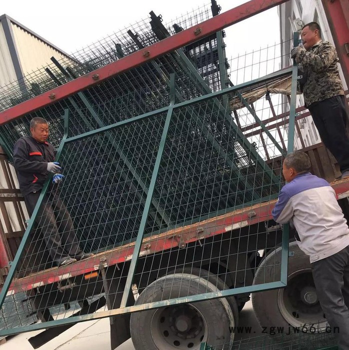 2012-8001、8002 铁路金属防护网 金属网片防护栅栏 加高加密网片 河北菲璇库存充足现货供应图7