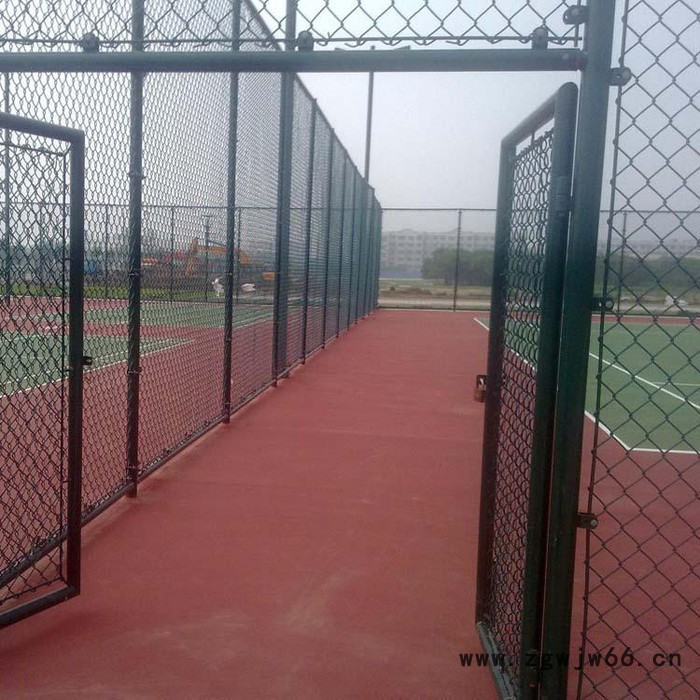 宝坤 直销绿化围栏勾花网 装饰金属网  体育场围栏 养殖产地围栏图4