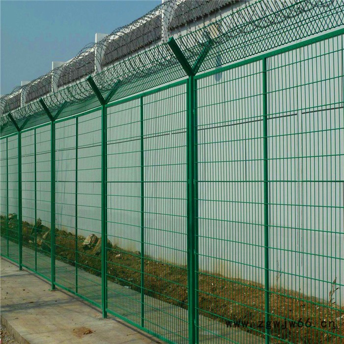 成都护栏网厂家 成都围栏网厂家 成都铁丝网围栏  金属防护网 成都金属网栏