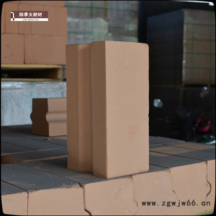 四季火耐材，火砖耐火砖，高铝砖，粘土砖，保温砖，耐火材料厂家专业专注图2