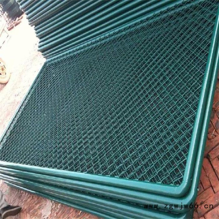 金属网片护栏制作，热镀锌丝围栏生产，贵港市球场网片围栏供应图6