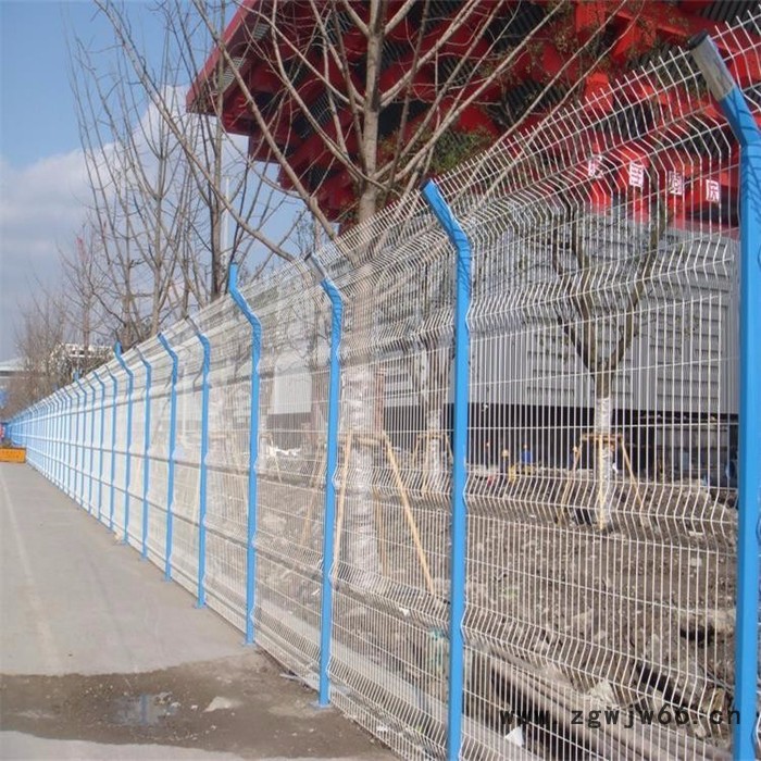 金属网片护栏制作，热镀锌丝围栏生产，贵港市球场网片围栏供应图8