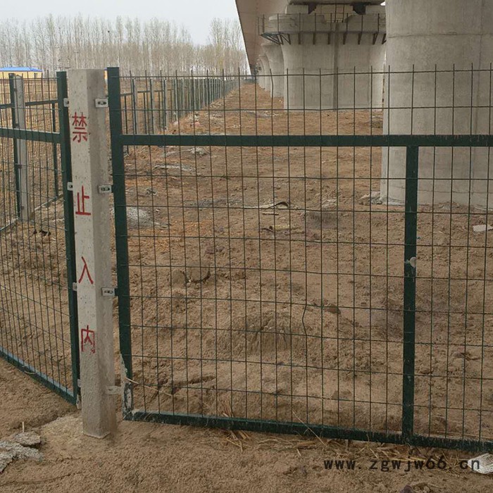 金属网片防护栅栏 铁路护栏网  铁路防护栅栏图5