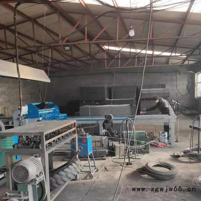 【双娇】 电焊网片 涂塑网片 建筑金属网片 护栏网片图4