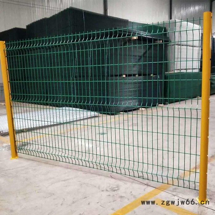 轩辰 供应顶部折弯护栏网 定做小区别墅金属网 折弯护栏网 园林铁丝网围墙防护网图2