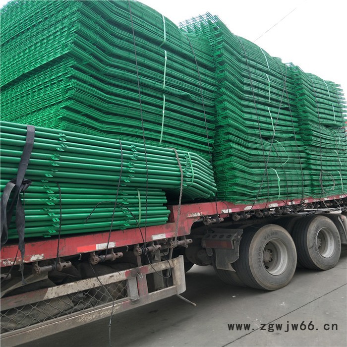 铁路护栏采购 双边丝护栏网价位 铁路钢丝网防护栅栏 铁路防护金属网栅栏 铁路防护网多钱图3