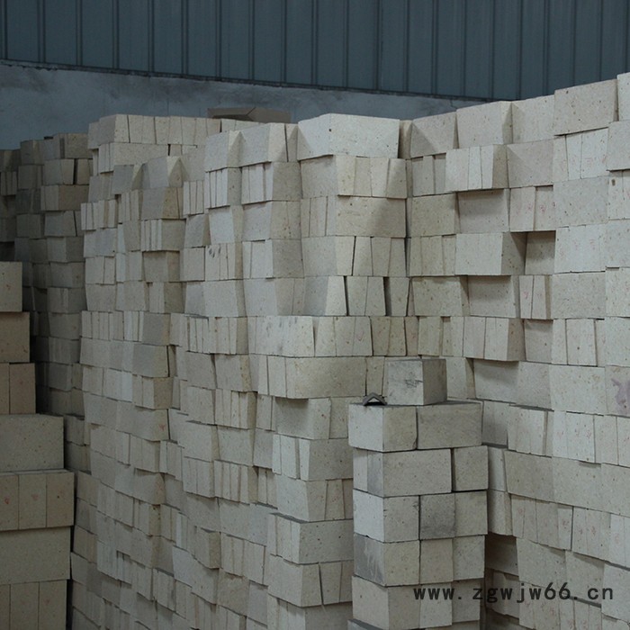 科瑞耐火砖 新密耐火材料生产厂家 批发铝硅系耐火砖 品类规格齐全 可来图定制各种异型砖 源头厂家 质量保证 欢迎选购咨询图5