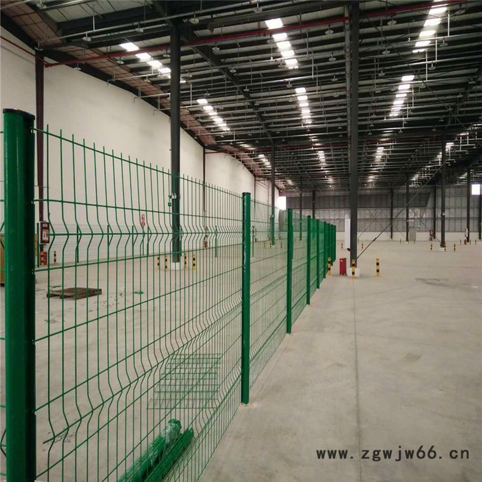 公路护栏网 铁丝网围栏 金属网隔离栅 厂区护栏网图7