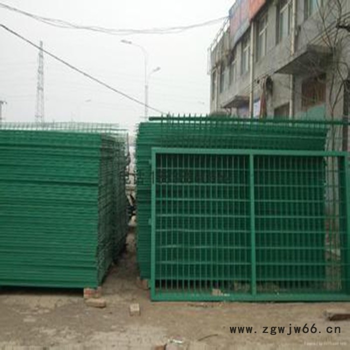 框架护栏网 公路护栏 围栏网 铁丝网 防护网 金属网 小区护栏 围墙 边坡防护网 铁丝围栏图2