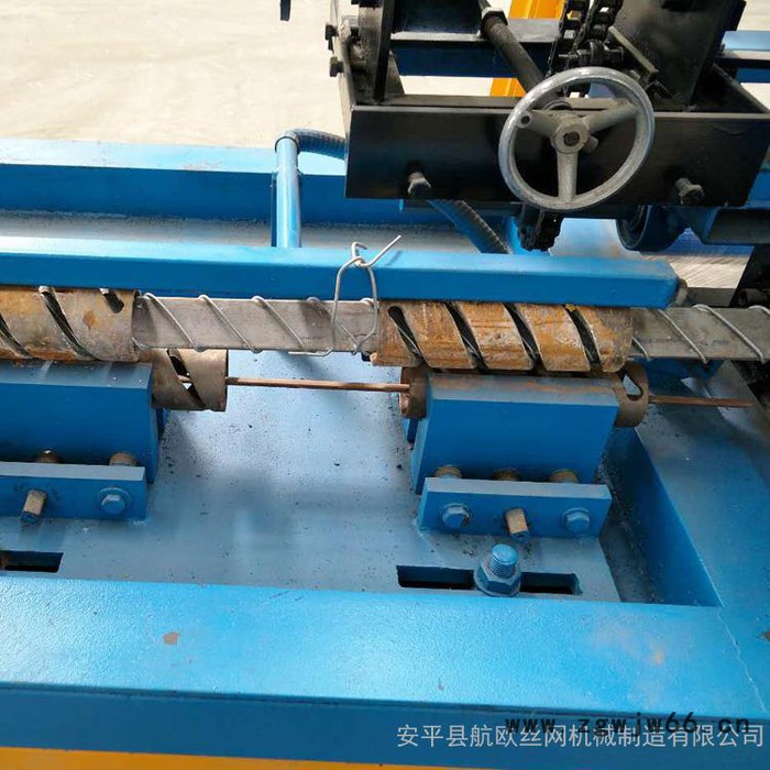 航欧厂家金属网编织机勾花网机 菱形网机 铁丝网编织机全自动勾花网机实体制造图2