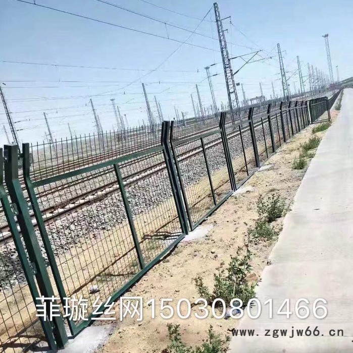 菲璇2012-8001、8002 金属网片防护栅栏 铁路防护栅栏网片现货大量供应图6
