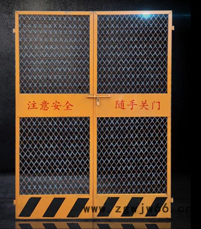 安平 楼层临边防护安全门 对开门电梯门 工地升降机简易门 金属网推拉门图5