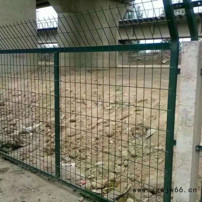 菲璇2012-8001、8002 金属网片防护栅栏 铁路加高网 热镀锌浸塑 质量保证 价格优惠图4