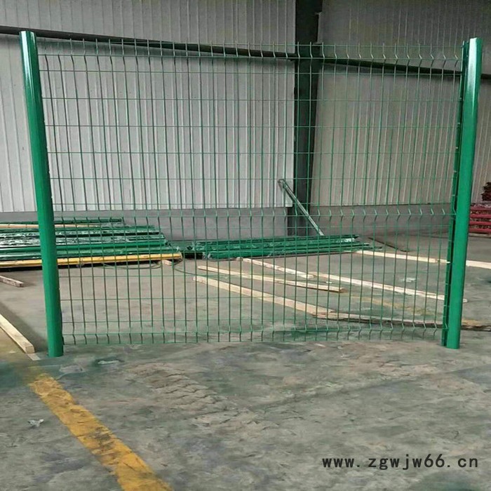 供应护栏_生活区隔离网厂家/桃型柱护栏网/金属网栏栅/围栏网图8