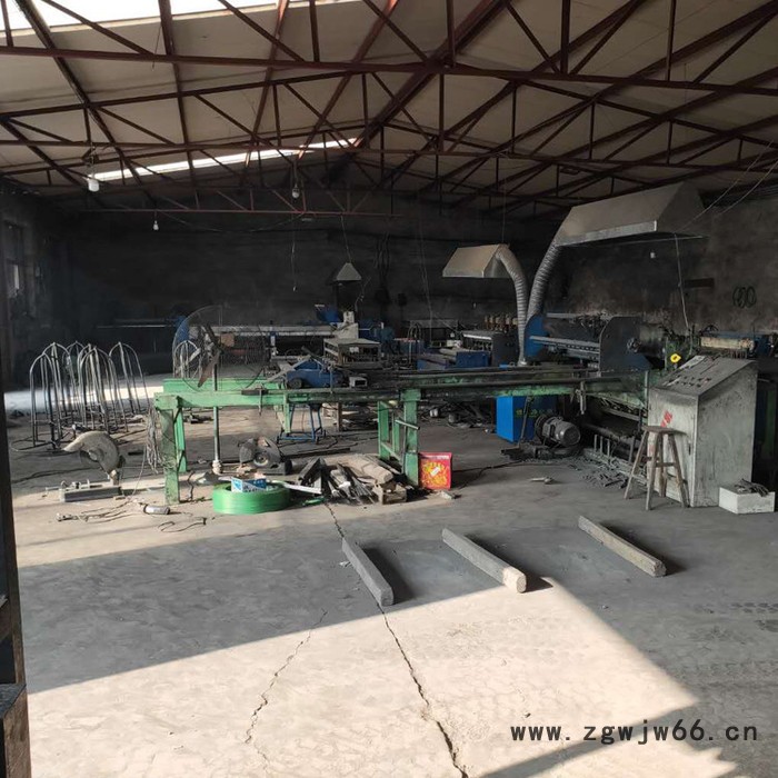 双娇 供应 墙体用网 建筑金属网片 大丝电焊网片 电焊网片批发图4