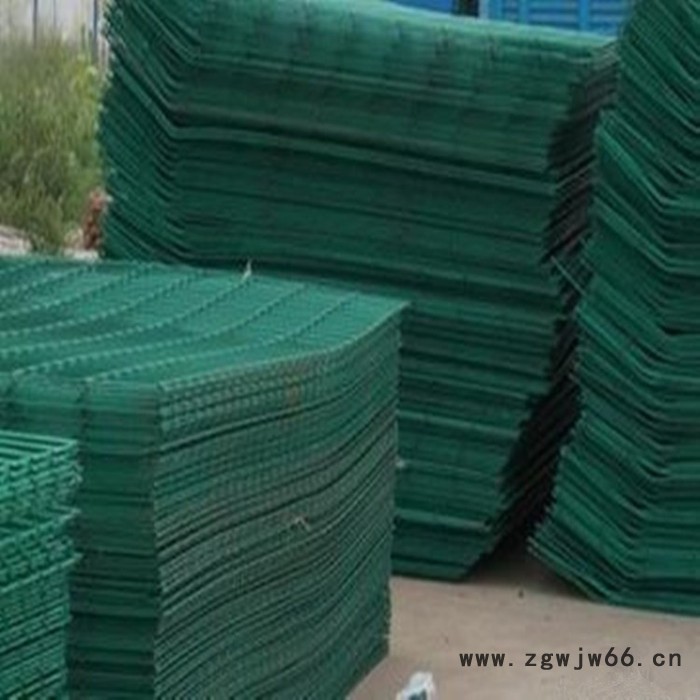 供应耀佳 护栏网 围栏网 现货双边丝护栏网 隔离网 防护网 金属网 养殖网 公路铁路护栏 小区护栏学校围网图4